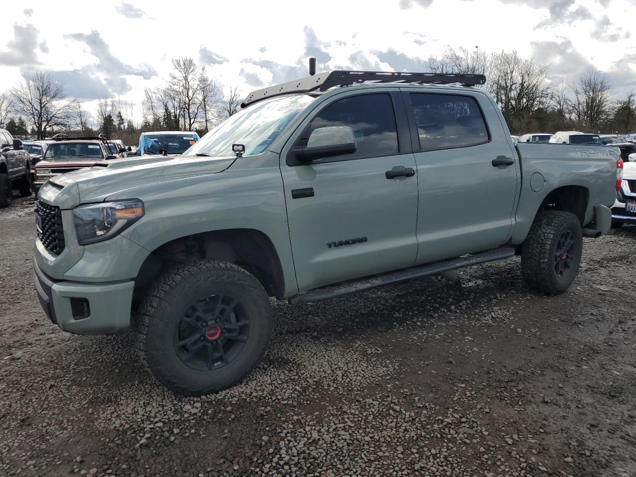 TOYOTA TUNDRA CREWMAX SR5