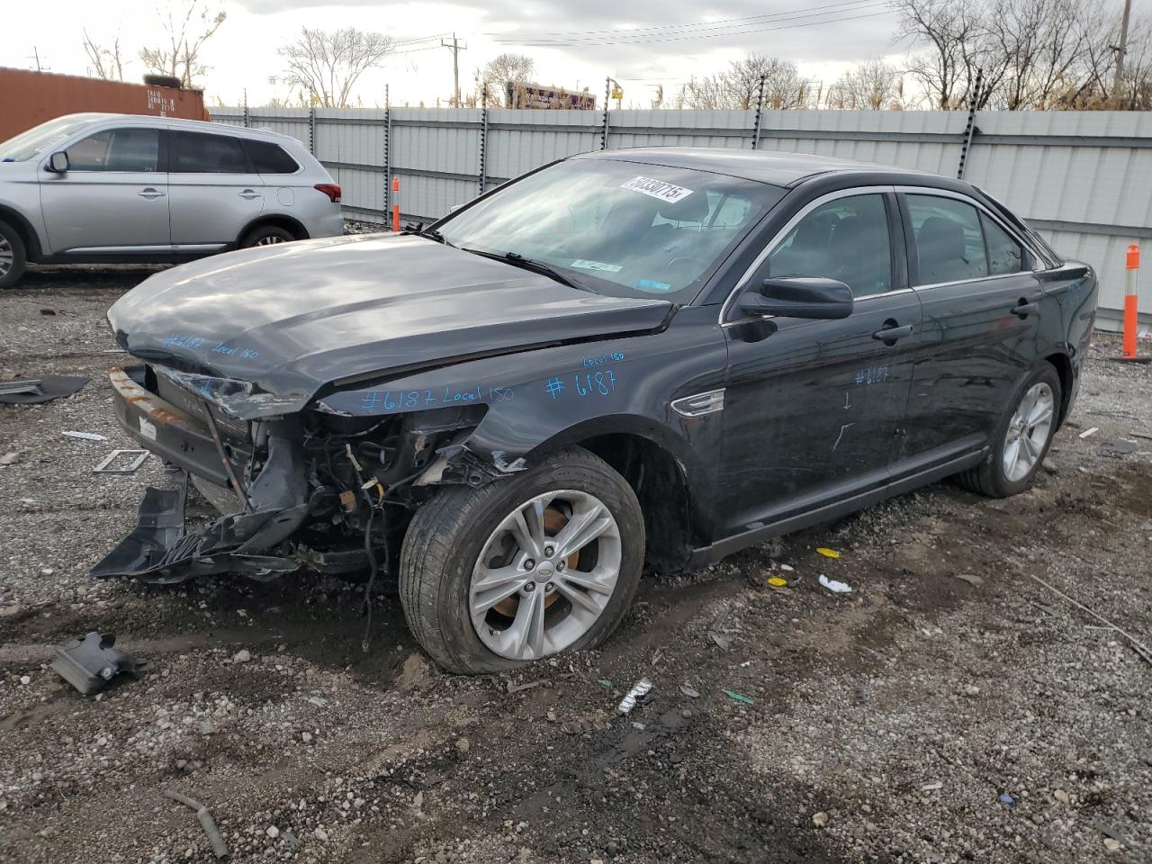  Salvage Ford Taurus