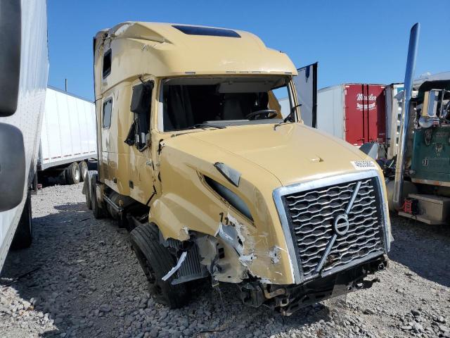 VOLVO VNL