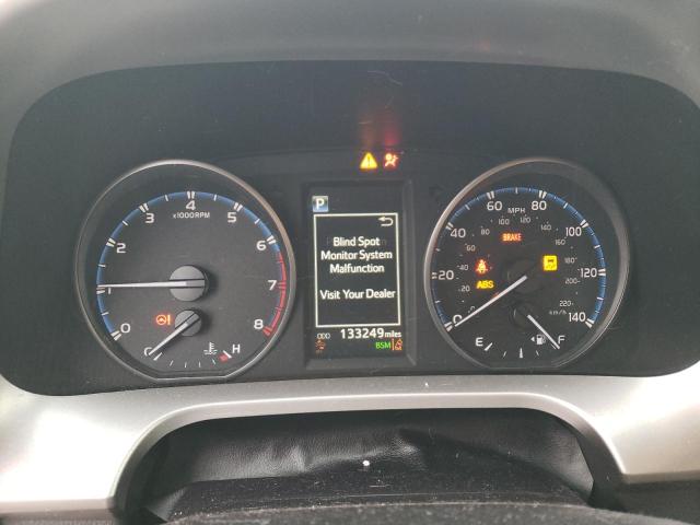 2017 TOYOTA RAV4 XLE JTMRFREV2HJ172714