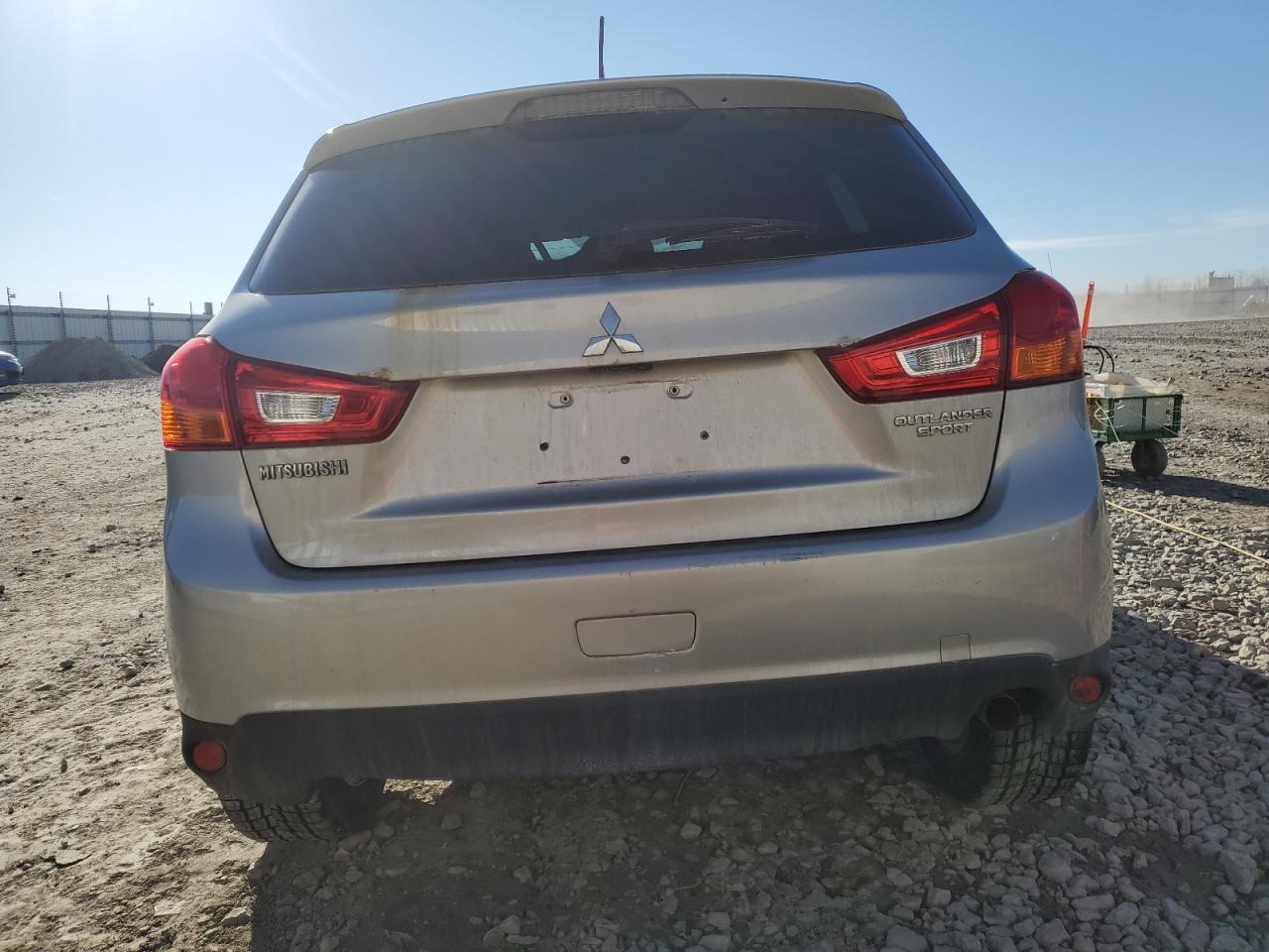 MITSUBISHI OUTLANDER ES