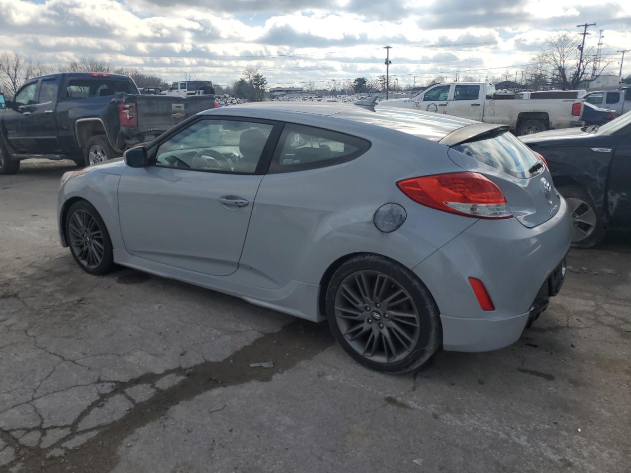 HYUNDAI VELOSTER