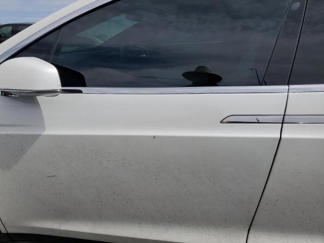 2019 TESLA MODEL X 5YJXCBE22KF151261
