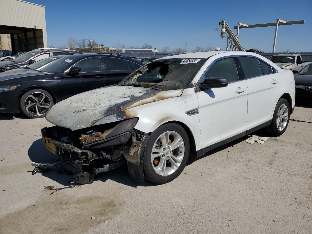 FORD TAURUS SE