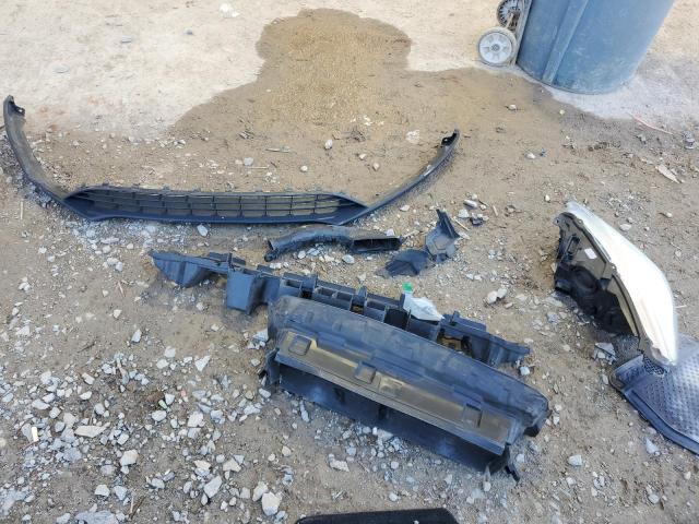 2016 FORD FOCUS SE - 1FADP3K21GL399805