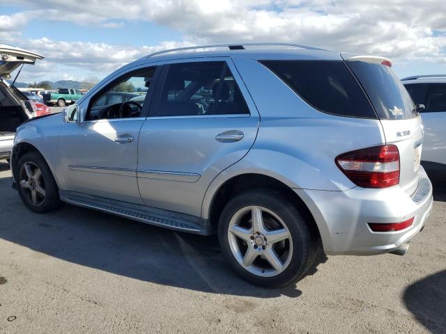 MERCEDES-BENZ ML 550 4MA 2011 silver  gas 4JGBB7CB2BA652121 photo #3