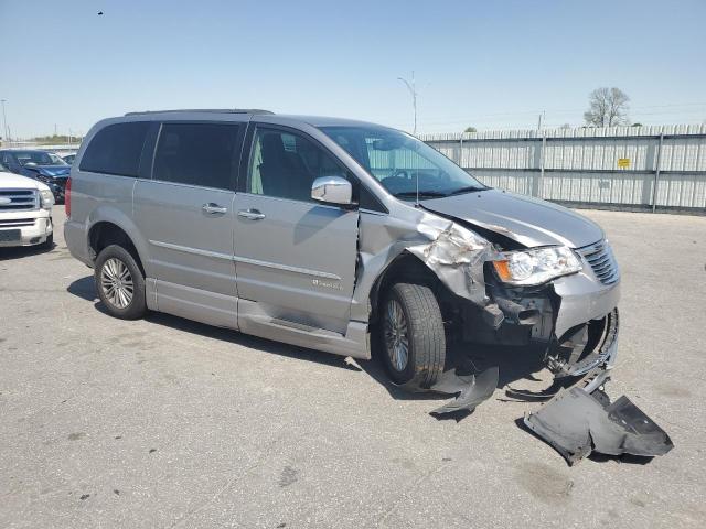 2016 CHRYSLER TOWN & COU - 2C4RC1CG1GR271405