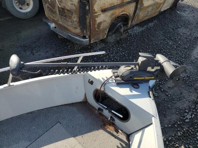 2013 SMOKER CRAFT BOAT #3221172903