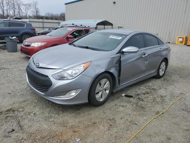 2015 HYUNDAI SONATA HYB - KMHEC4A45FA137830