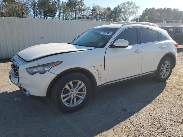 INFINITI QX70