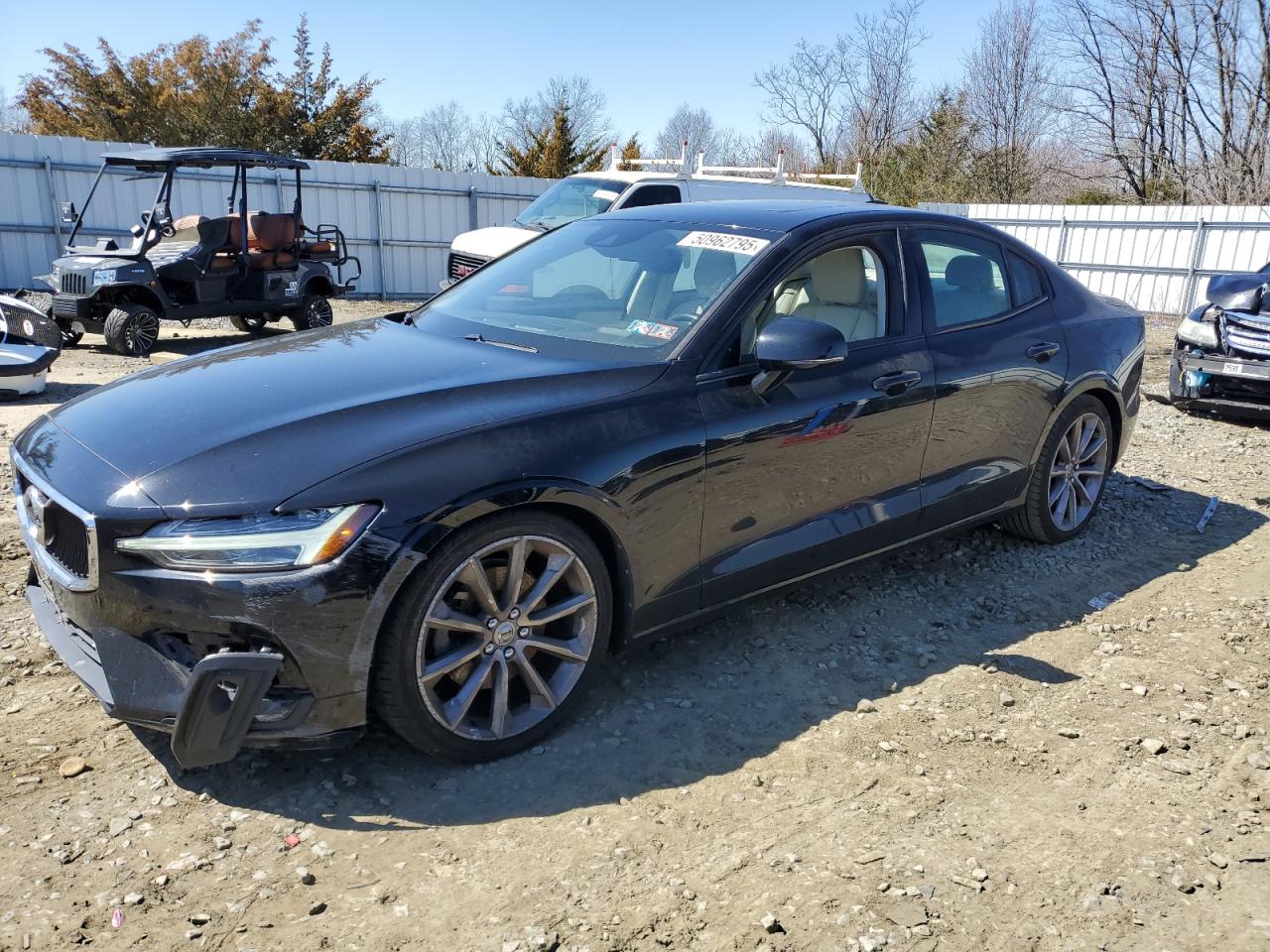 VOLVO S60 T5 MOMENTUM