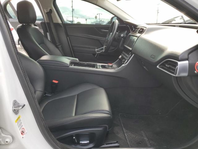 2019 JAGUAR XE SAJAR4FX3KCP49951