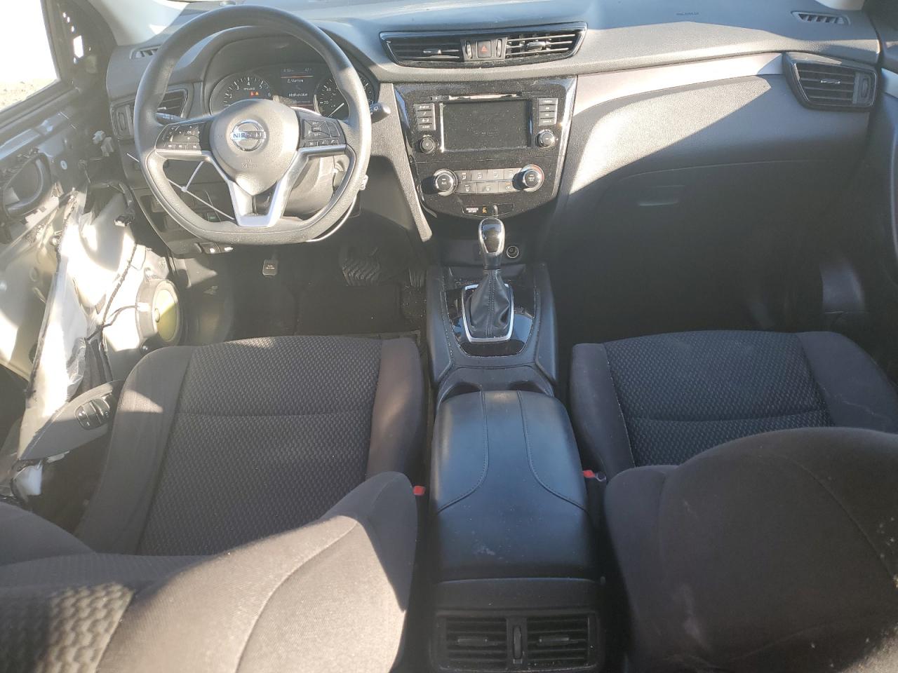 NISSAN ROGUE SPORT S