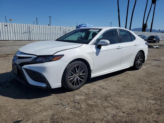 Vin: 4t1g11ak1ru911313, lot: 49272435, toyota camry se night shade 2024 img_1