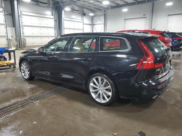 Vin: yv1102ek2l2361873, lot: 47556795, volvo v60 t5 momentum 20202