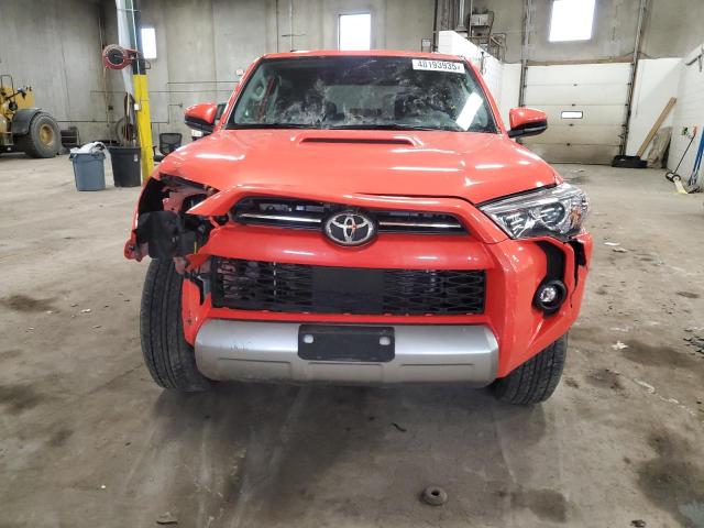 2024 TOYOTA 4RUNNER SR - JTEPU5JRXR6217722