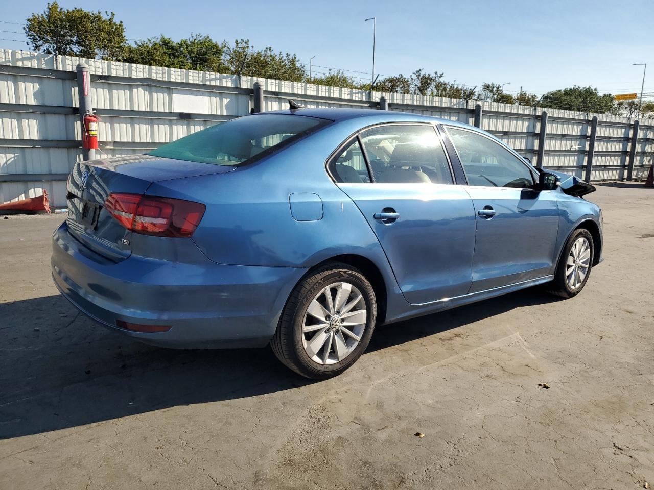 VOLKSWAGEN JETTA SE