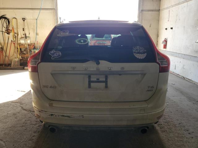 2017 VOLVO XC60 T6 R- YV449MRSXH2035967