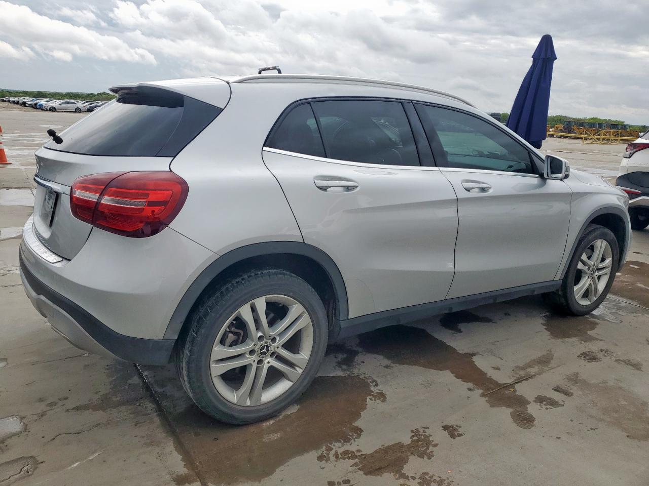 MERCEDES-BENZ GLA-CLASS 2020