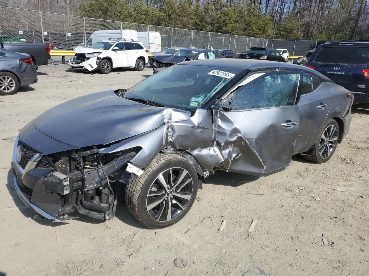 NISSAN MAXIMA SV