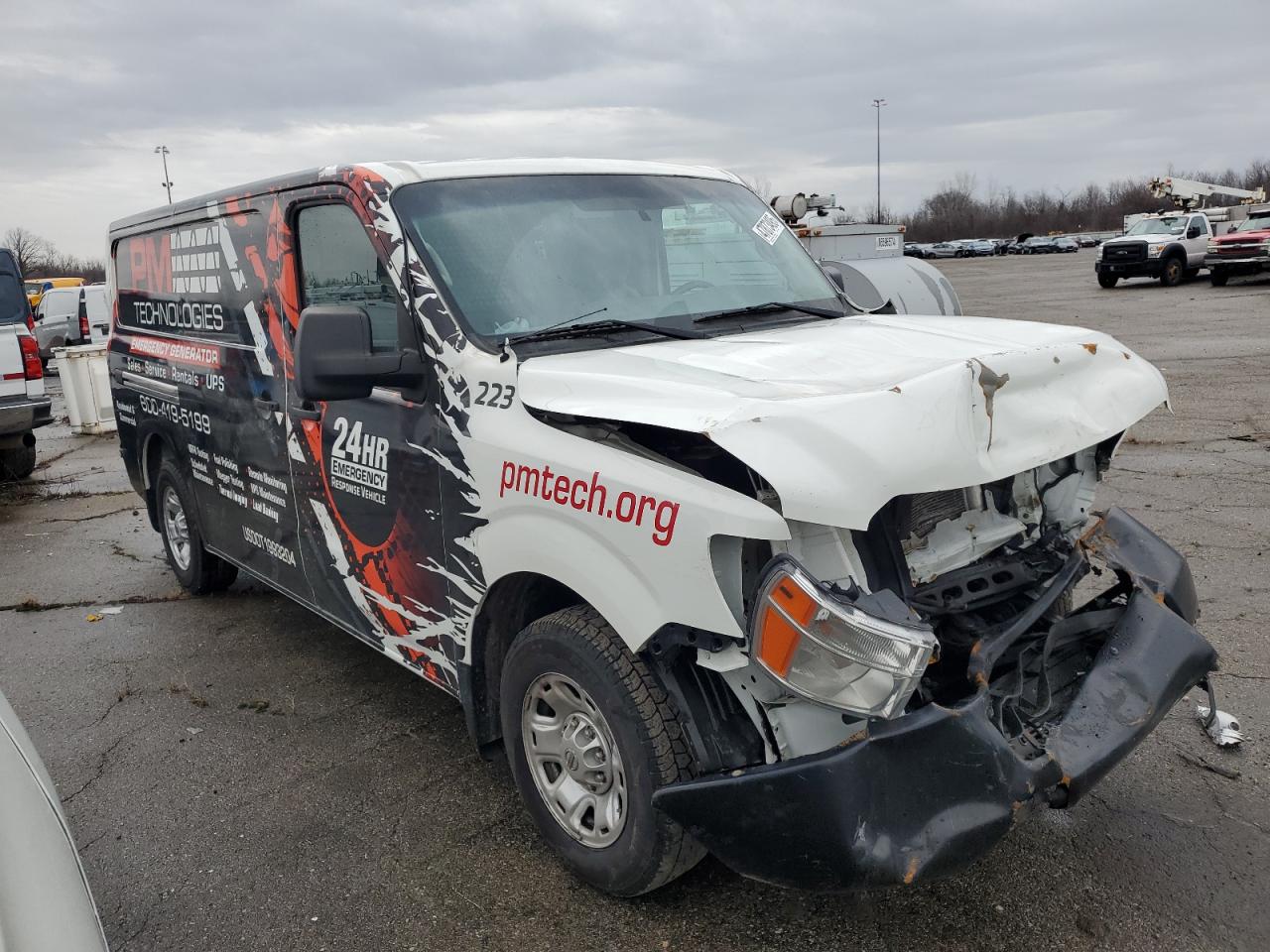 NISSAN NV2500 2500 S