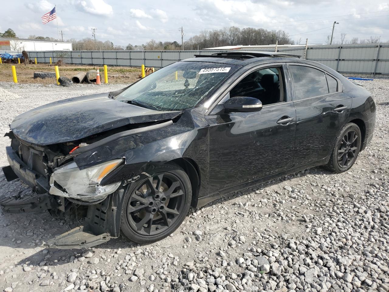 NISSAN MAXIMA S