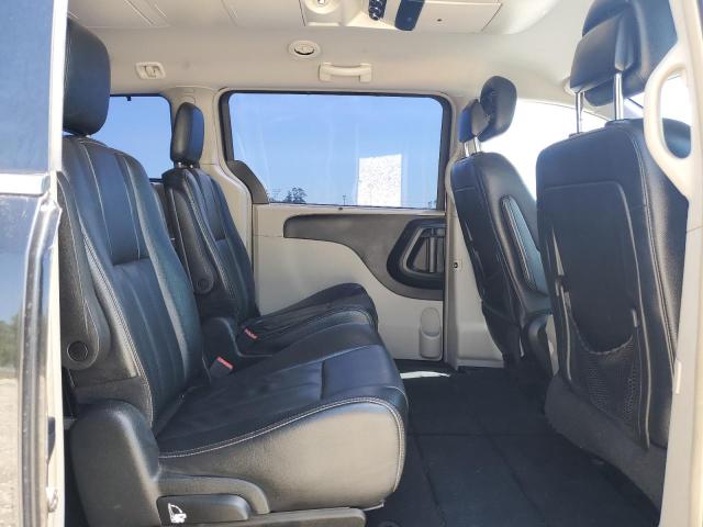 2015 CHRYSLER TOWN & COU - 2C4RC1BG1FR706620