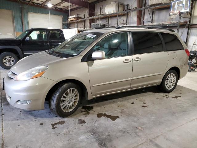 TOYOTA SIENNA XLE