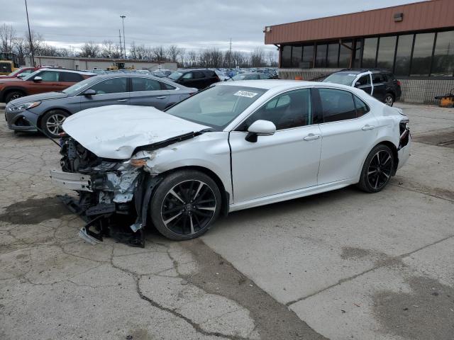 TOYOTA CAMRY XSE