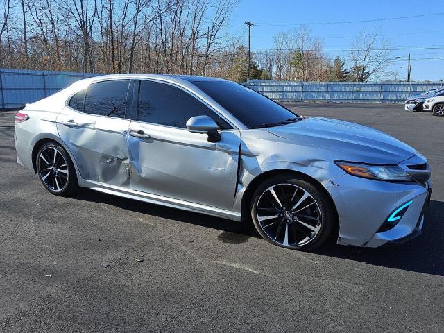 Vin: 4t1bz1hk9ju005889, lot: 49737105, toyota camry xse 20184