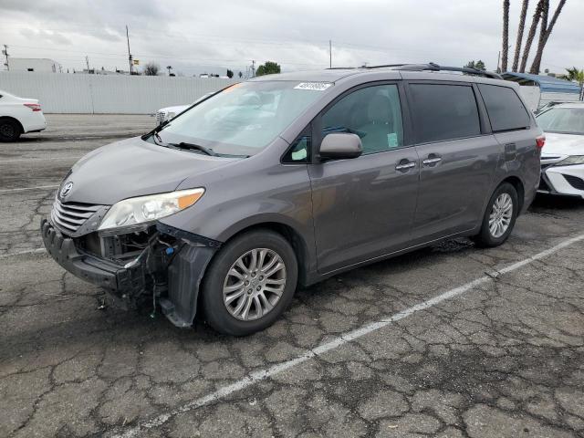 TOYOTA SIENNA XLE