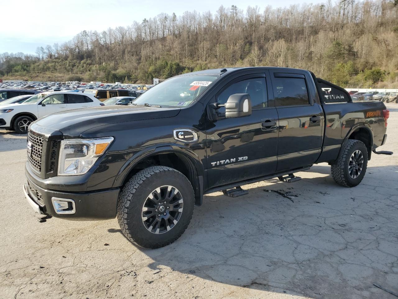 NISSAN TITAN SL