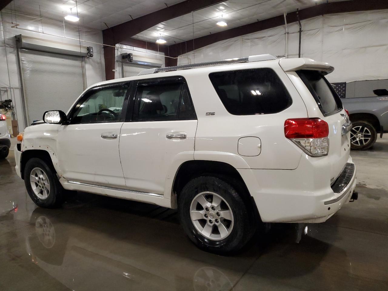 TOYOTA 4RUNNER SR5