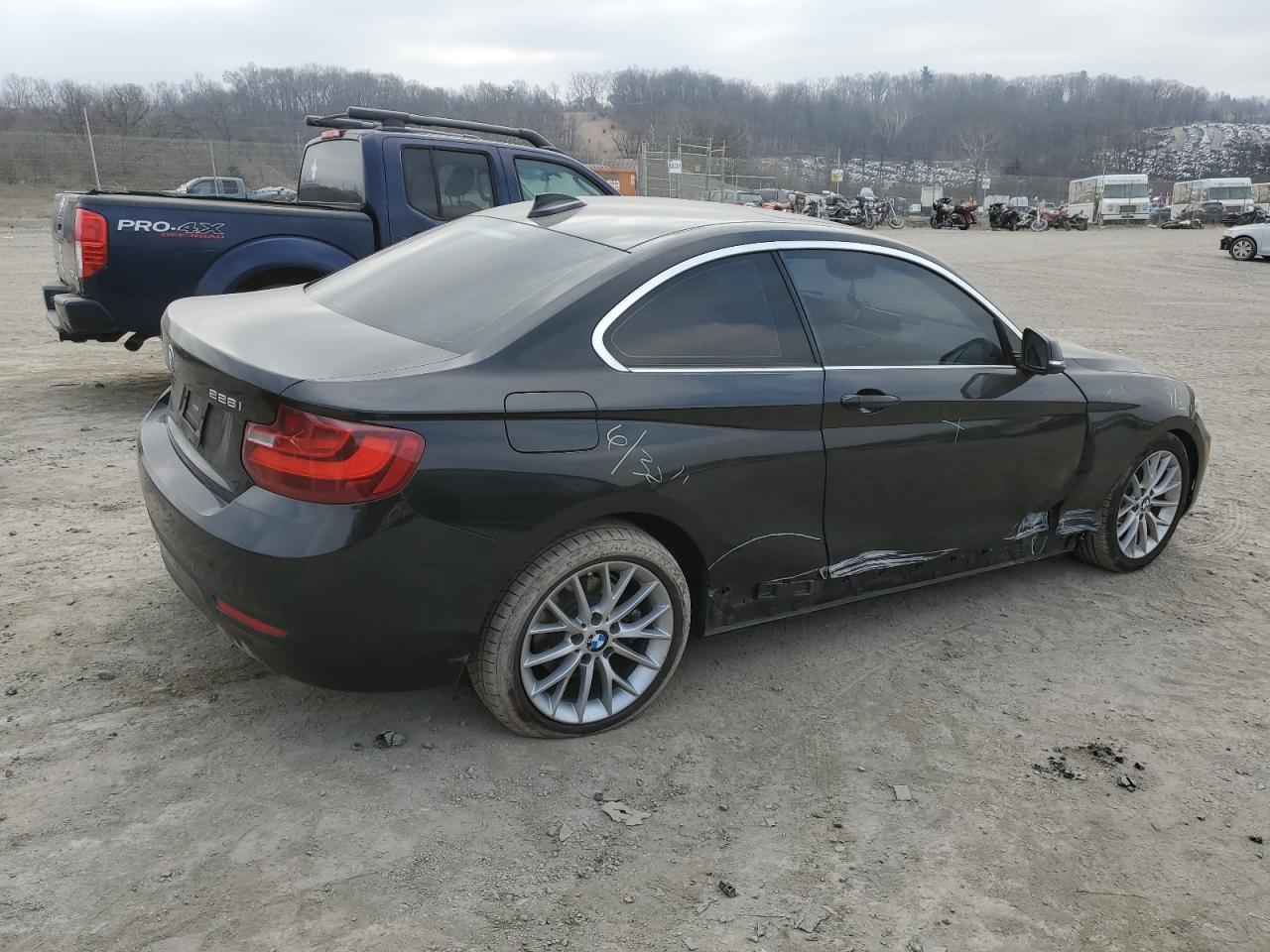 BMW 2 SERIES XI