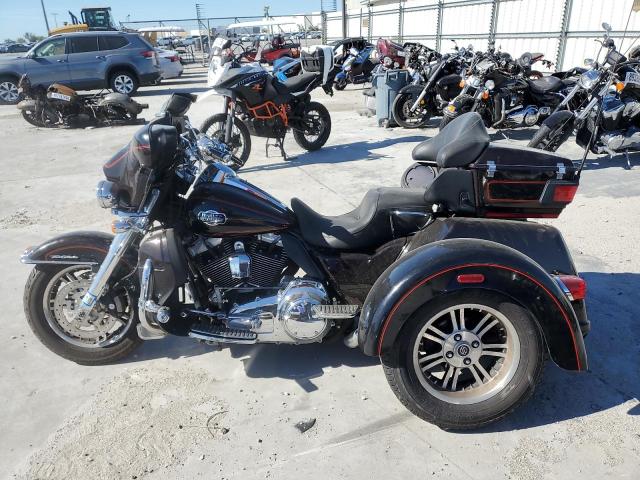 2011 HARLEY-DAVIDSON FLHTCUTG 1HD1MAM17BB854037