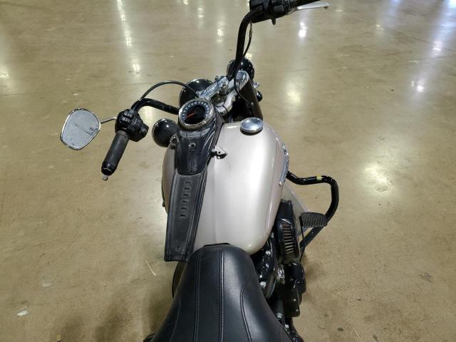 2018 HARLEY-DAVIDSON FLHCS HERI 1HD1YBK12JC048614