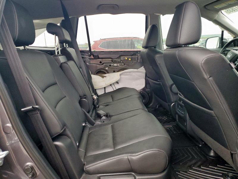 2021 HONDA PILOT SE 5FNYF5H25MB047648