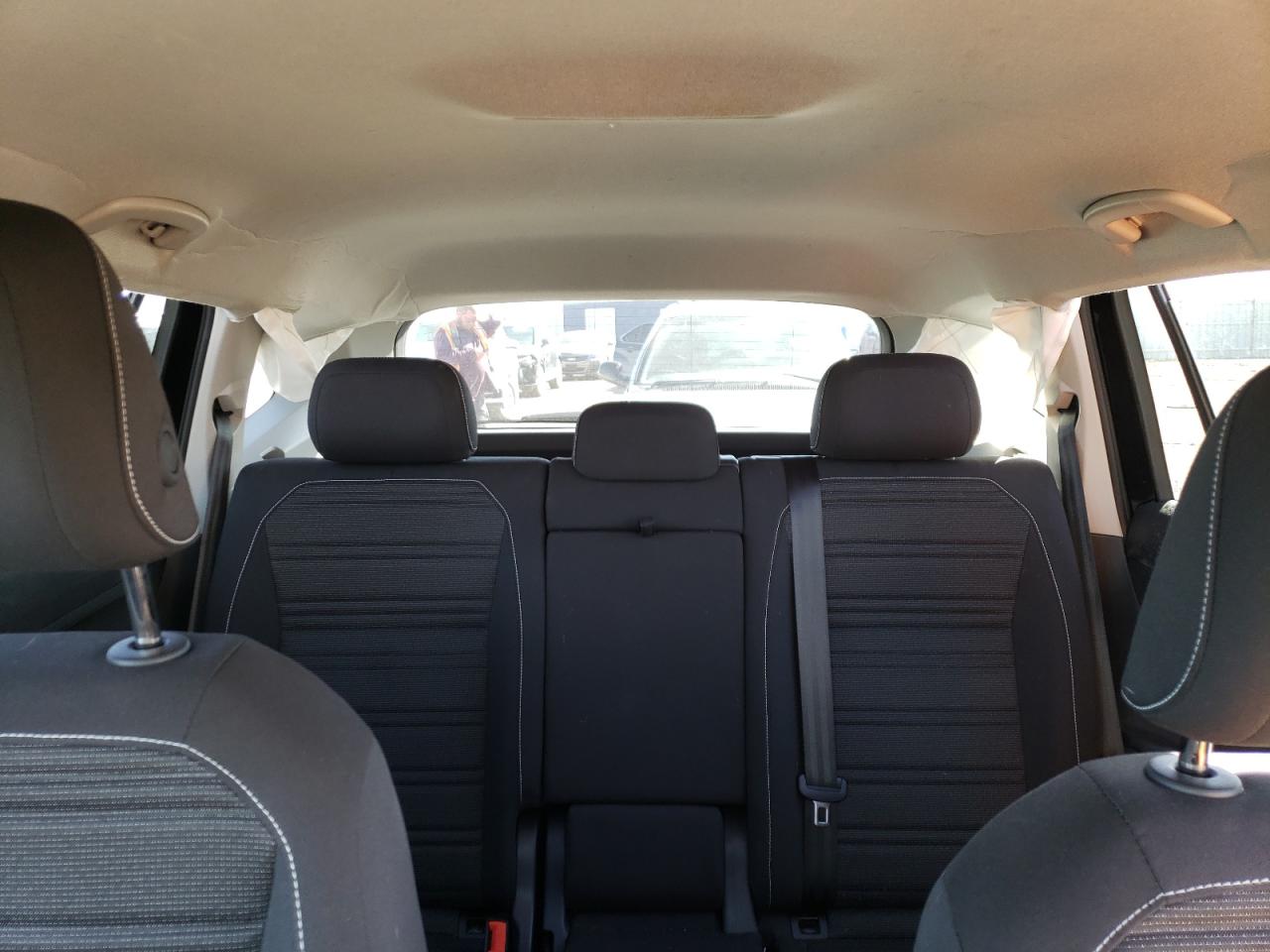 Volkswagen Tiguan s 2024