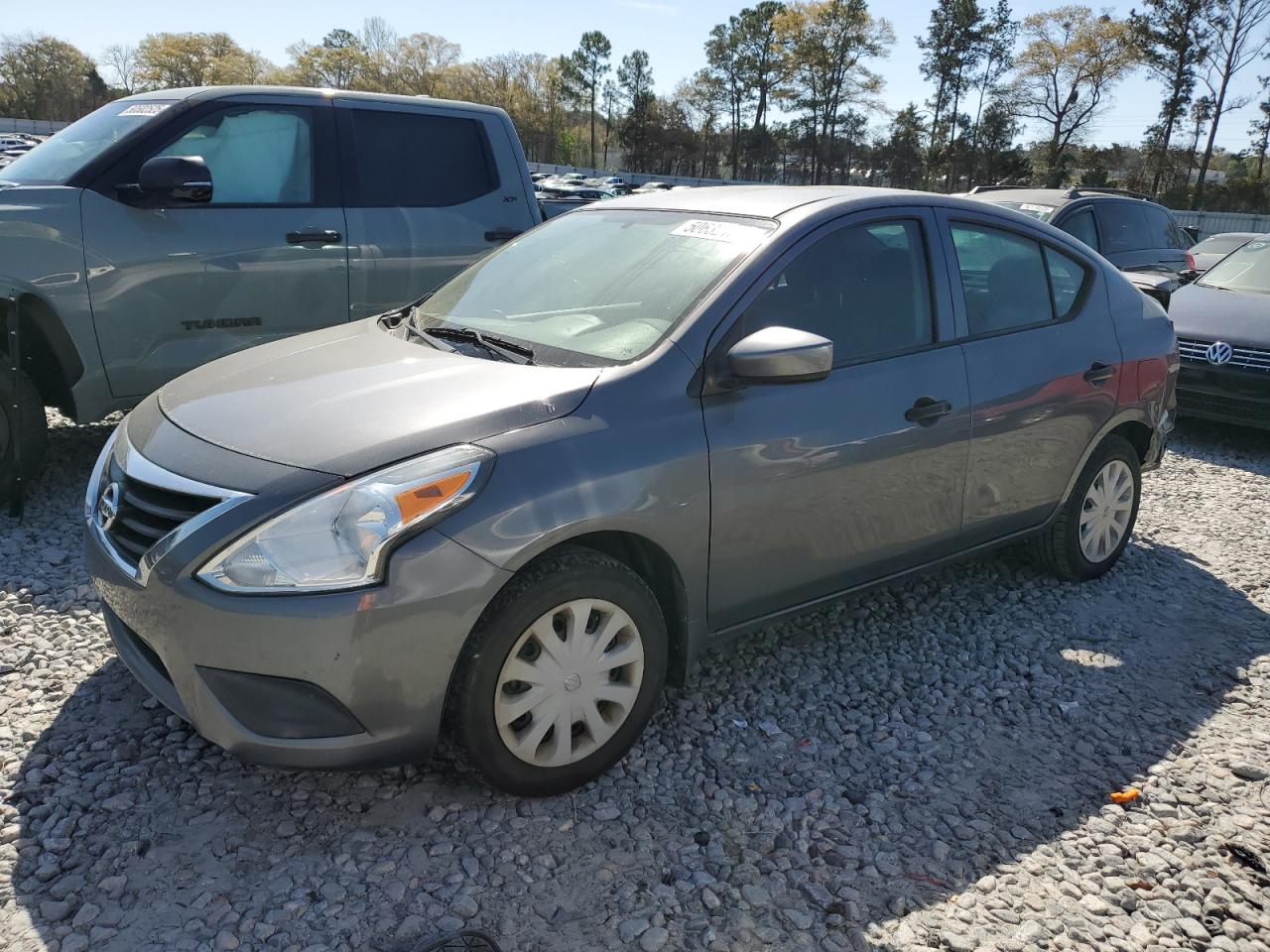 NISSAN VERSA S
