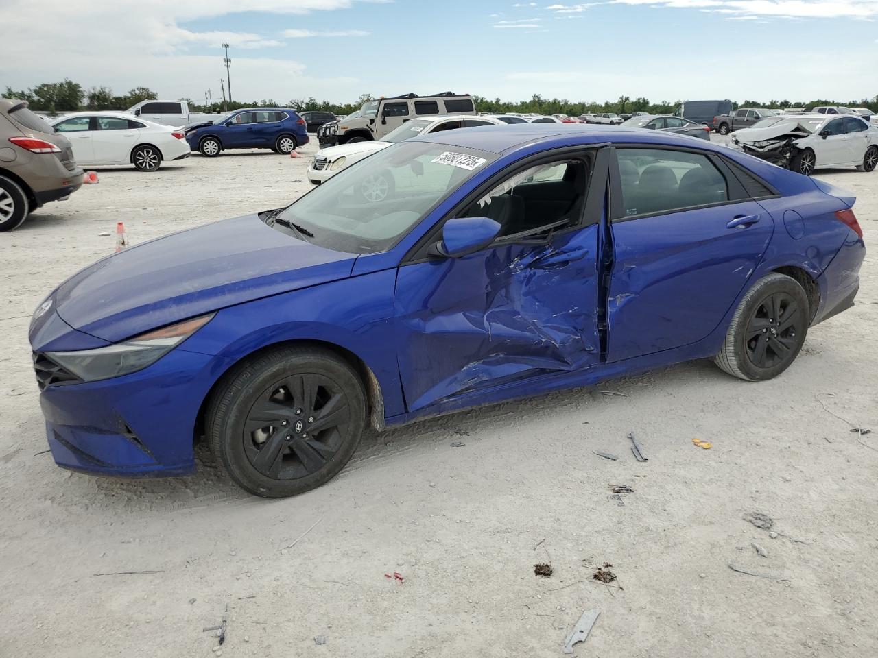 HYUNDAI ELANTRA SEL