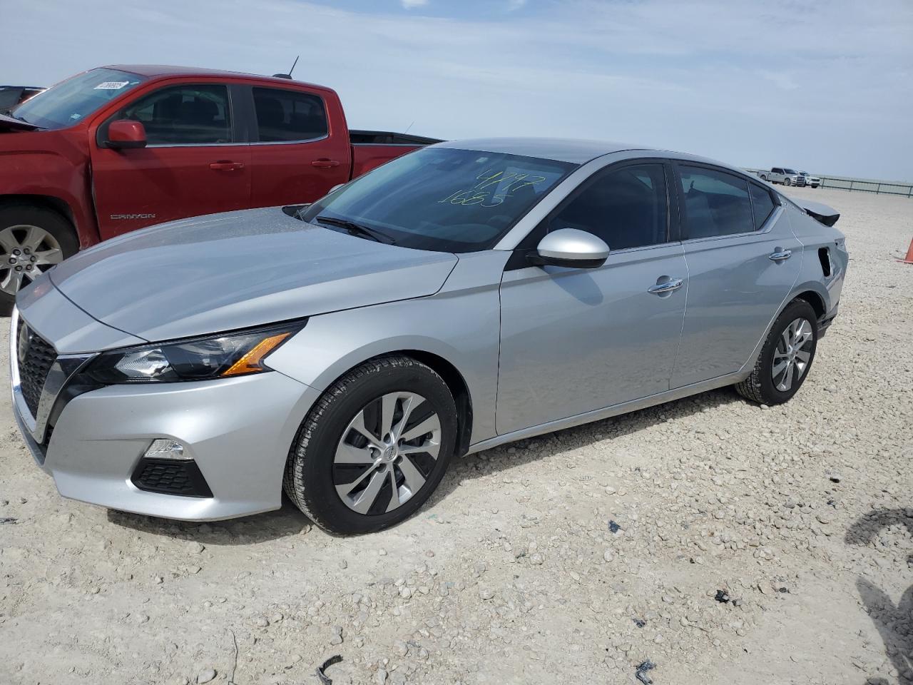 NISSAN ALTIMA S