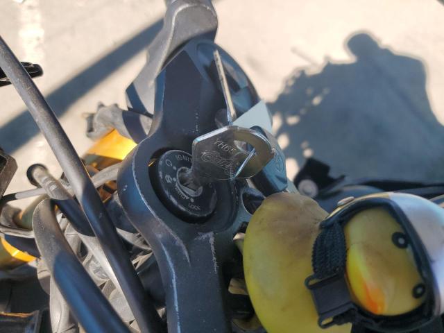 2019 YAMAHA YZFR3 A MH3RH18Y1KK001022