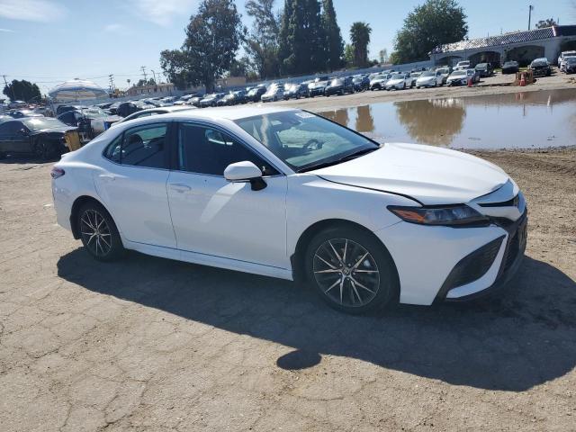 Vin: 4t1g11ak1ru911313, lot: 49272435, toyota camry se night shade 20244