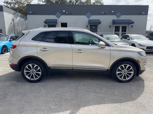 2017 LINCOLN MKC SELECT 5LMCJ2D92HUL45221