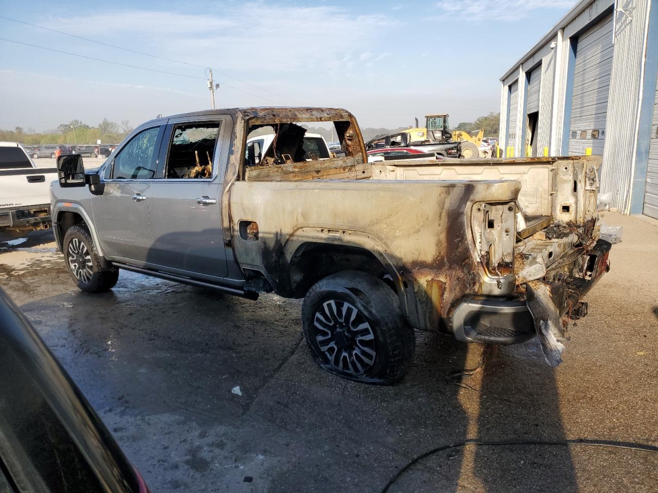 GMC SIERRA K2500 DENALI ULTIMATE