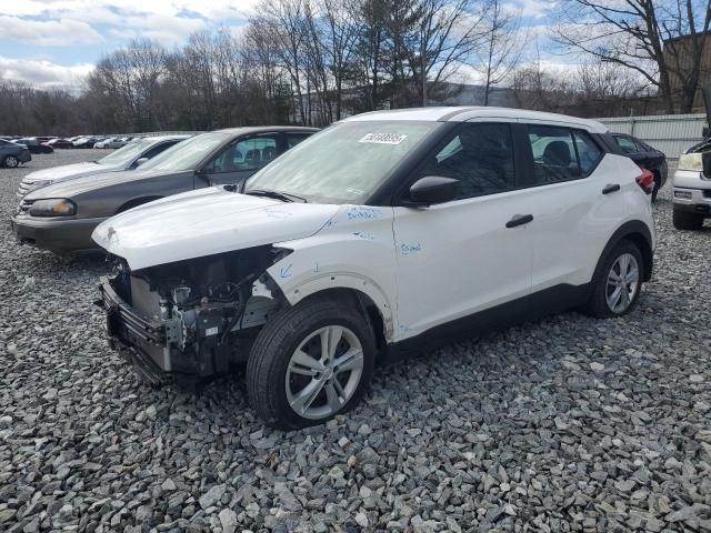 NISSAN KICKS S