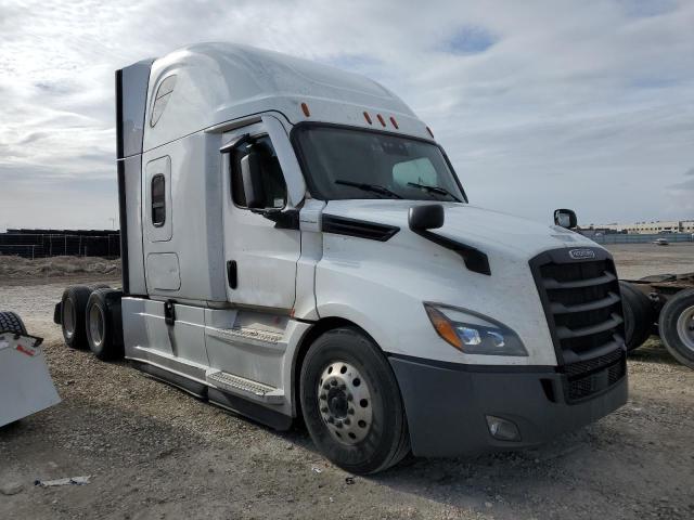 Global Auto Auctions: 2021 FREIGHTLINER CASCADIA