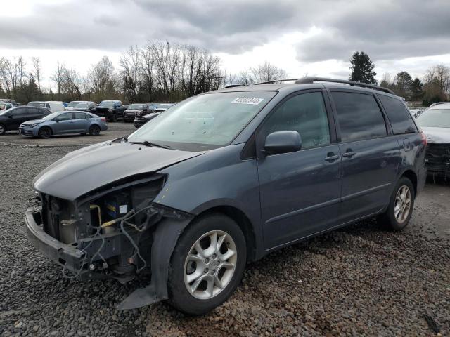 TOYOTA SIENNA XLE