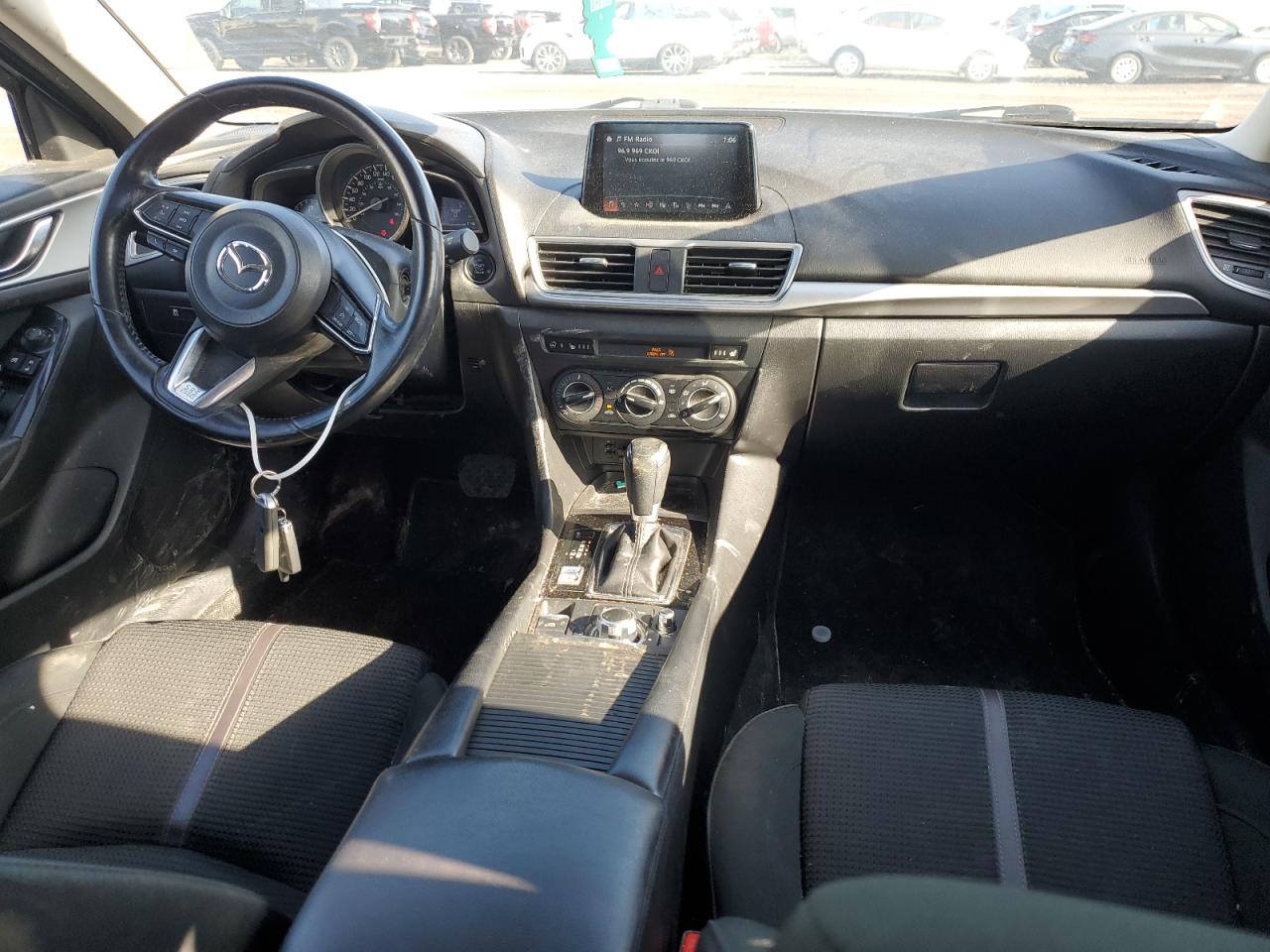 Mazda 3 touring 2017