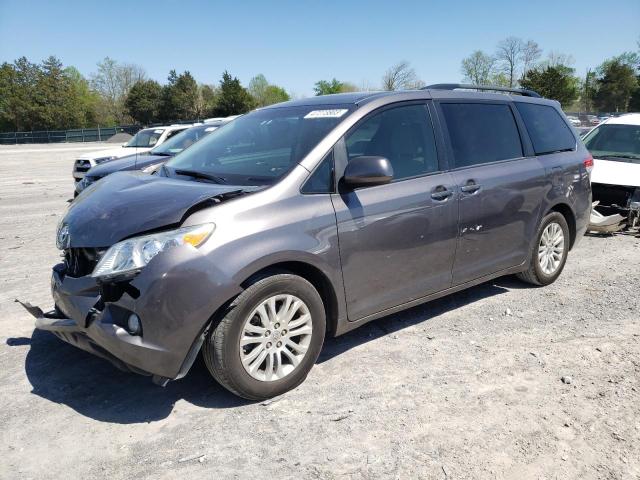 Toyota Sienna 2013